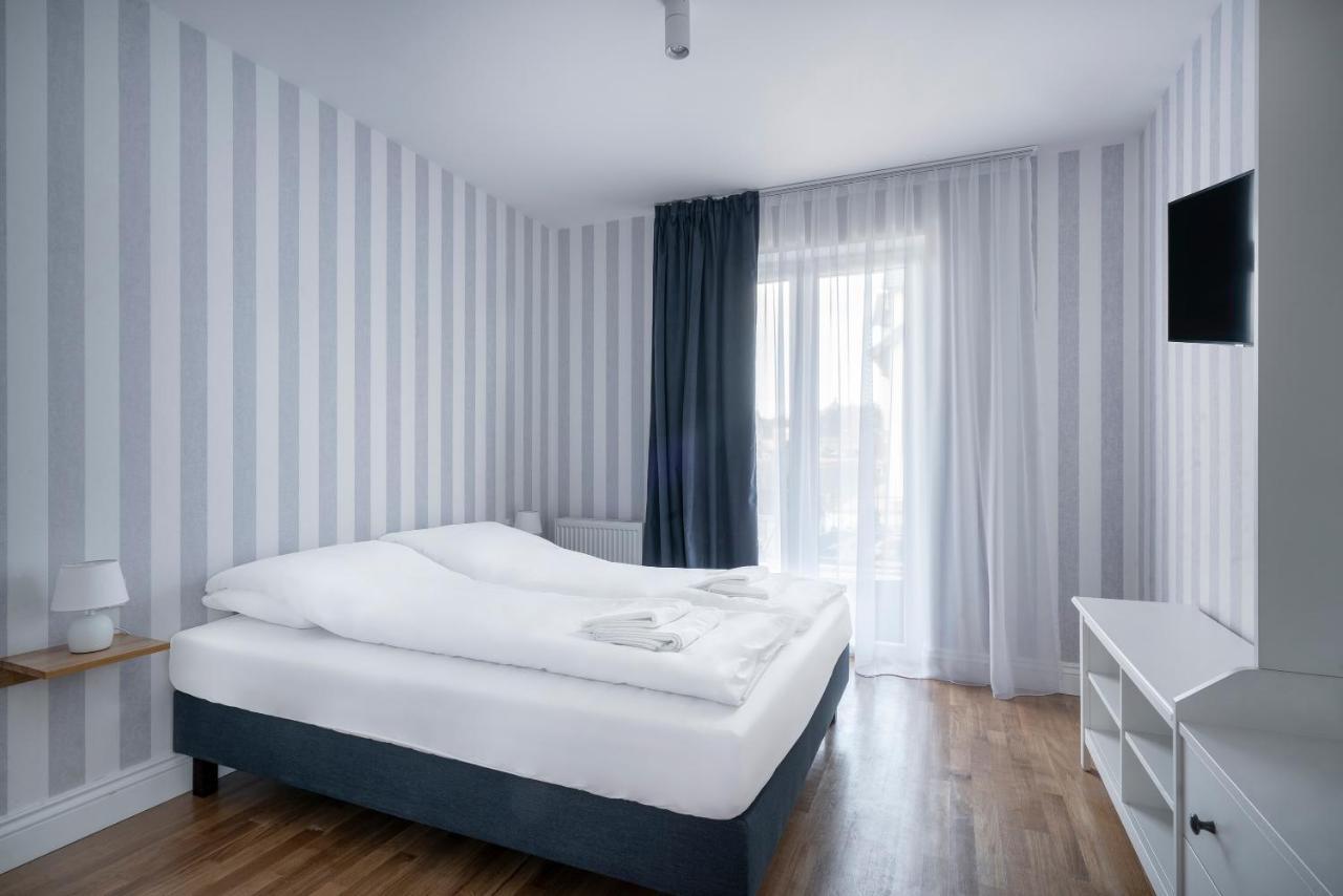 W Starym Porcie - Apartament - 2 Sypialnie Krynica Morska Esterno foto